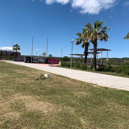 Apartamento Para 5 Personas Frente Al Mar Con Piscina Y Parking Cubelles Exterior photo