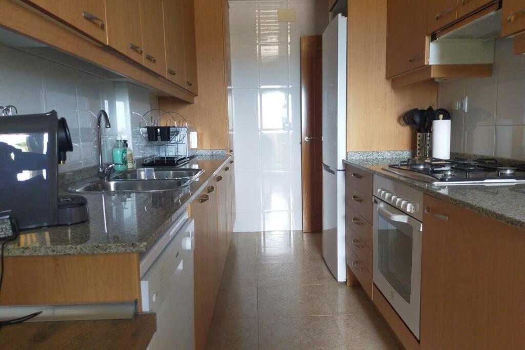 Apartamento Para 5 Personas Frente Al Mar Con Piscina Y Parking Cubelles Exterior photo