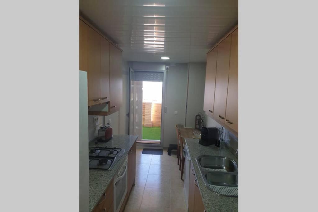Apartamento Para 5 Personas Frente Al Mar Con Piscina Y Parking Cubelles Exterior photo