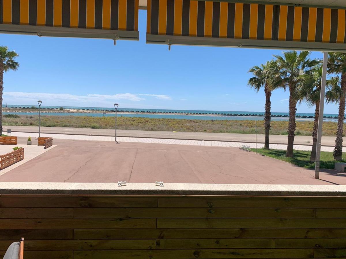 Apartamento Para 5 Personas Frente Al Mar Con Piscina Y Parking Cubelles Exterior photo